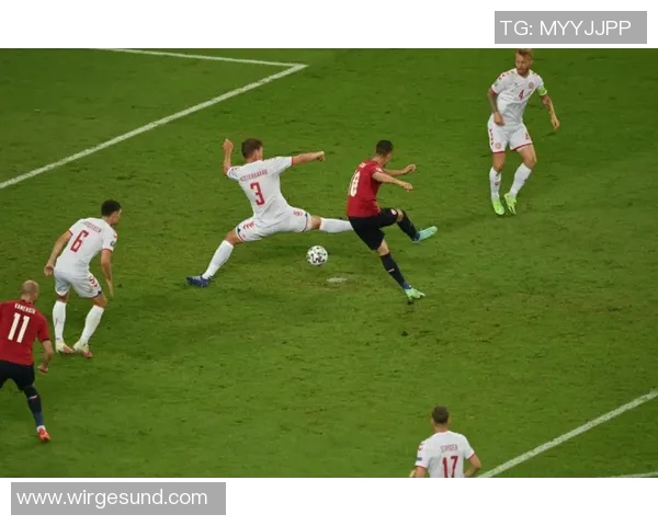 足球明星同款钱包时尚潮流必备单品让你轻松追赶偶像步伐